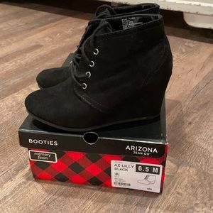 Arizona black booties